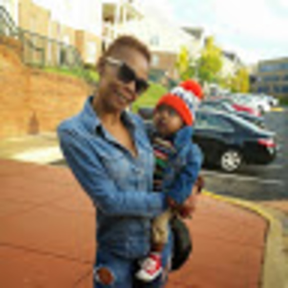 Meet your Posher, Kim - Picture 1 of 1